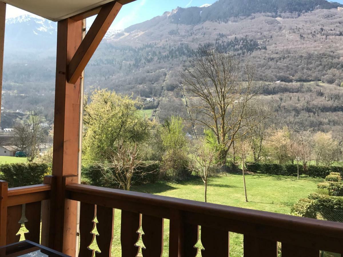 Appartement Tt Confort Au Coeur Des Montagnes Avec Vue Sur Les Montagnes Wifi Luz-Saint-Sauveur Exterior foto