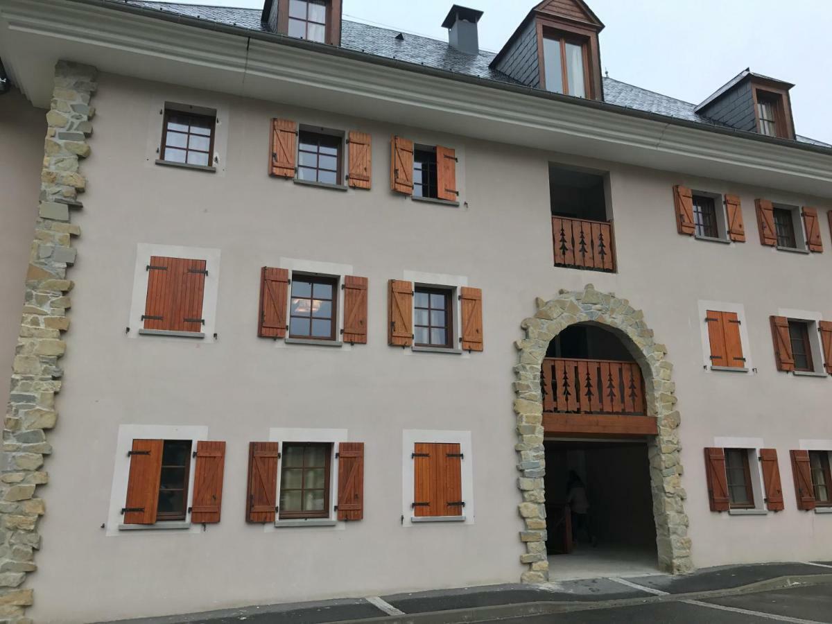 Appartement Tt Confort Au Coeur Des Montagnes Avec Vue Sur Les Montagnes Wifi Luz-Saint-Sauveur Exterior foto