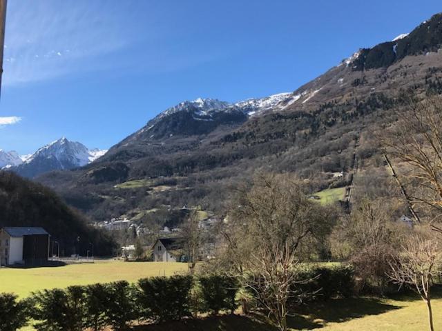 Appartement Tt Confort Au Coeur Des Montagnes Avec Vue Sur Les Montagnes Wifi Luz-Saint-Sauveur Exterior foto